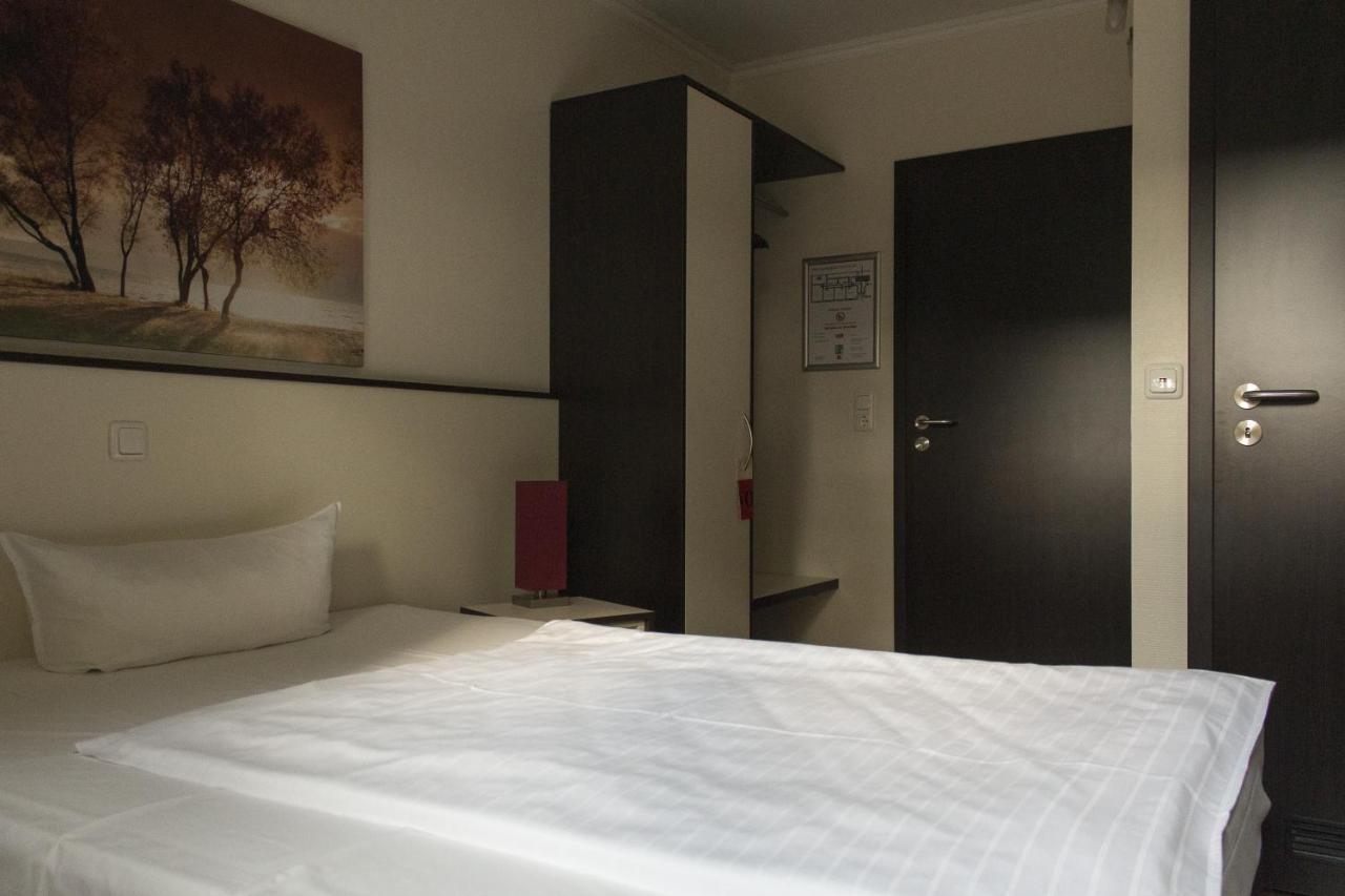 Schlueter Hotel & Restaurant Wankendorf Ngoại thất bức ảnh